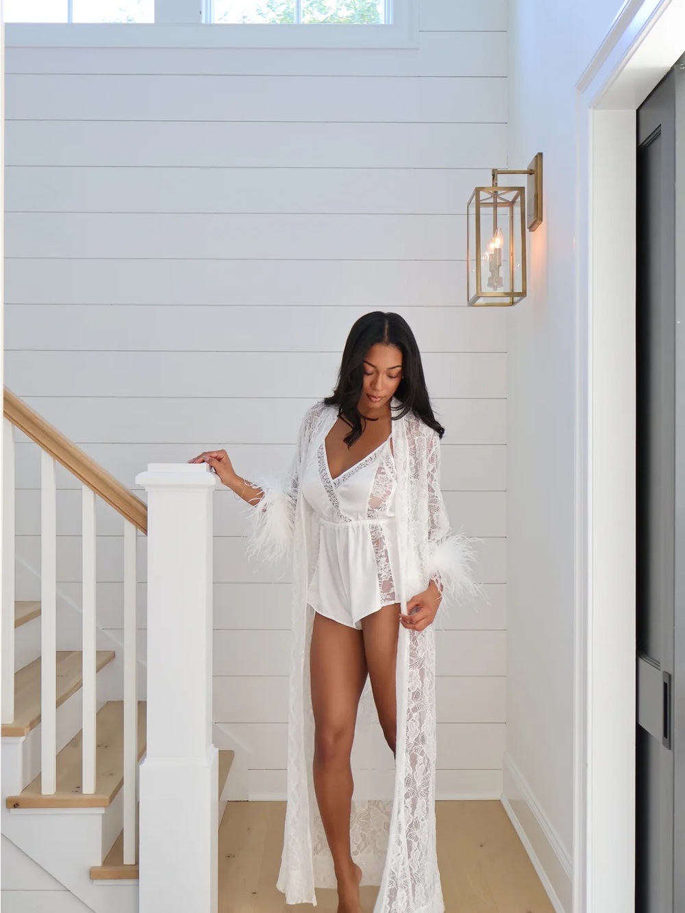 FLEUR FEATHER LACE ROBE - Picture 4 of 7